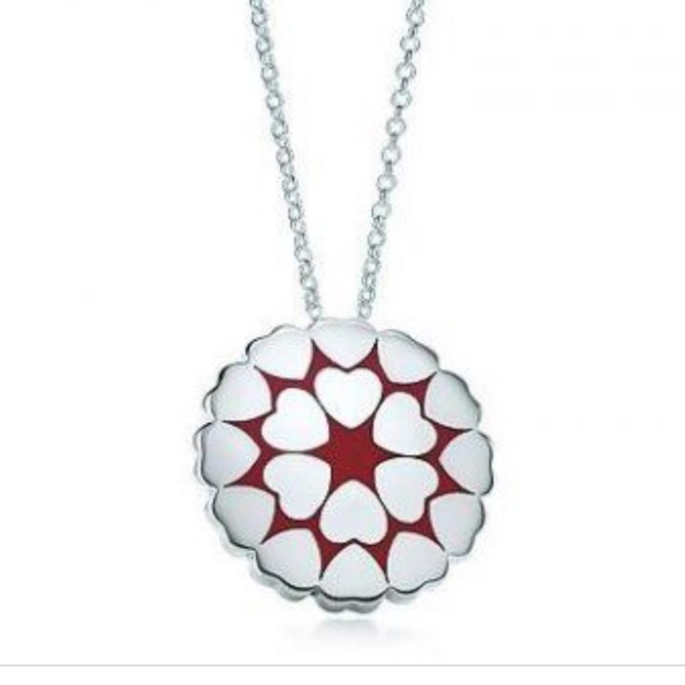 Paloma Picasso crown of hearts Tiffany necklace